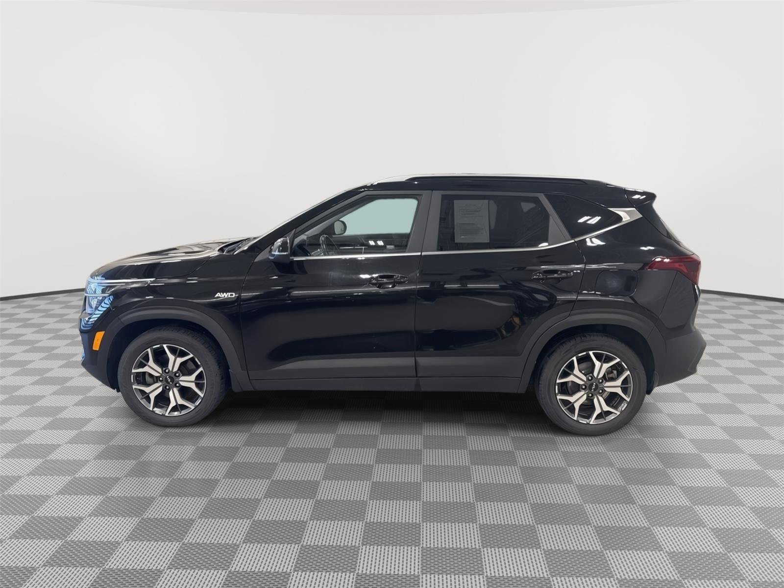 Used 2022 Kia Seltos EX AWD/4WD image 4