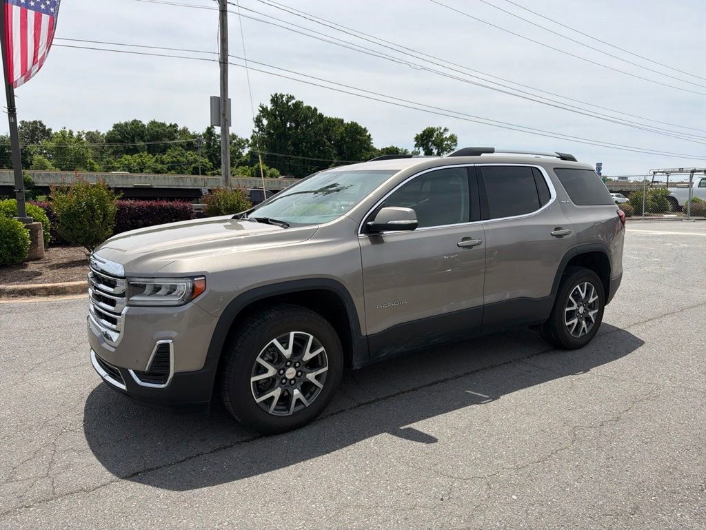 Used 2023 GMC Acadia SLE w/ Driver Convenience Package FWD image 11