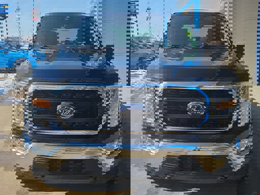 Used 2022 Ford F150 XLT w/ Equipment Group 301A Mid image 3