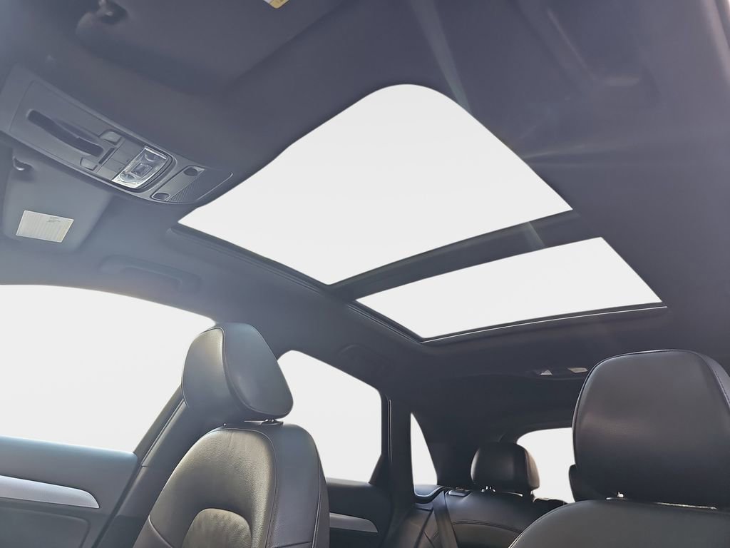 Used 2017 Audi Q3 2.0T Prestige w/ Prestige Package AWD/4WD image 33