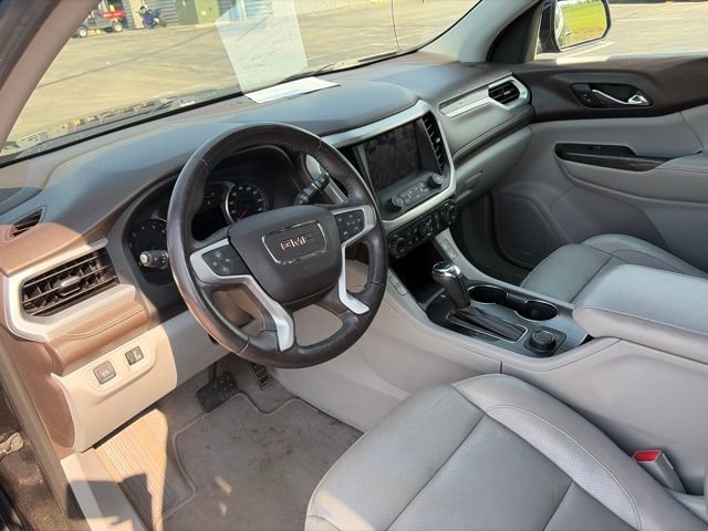 Used 2017 GMC Acadia SLT AWD/4WD image 8