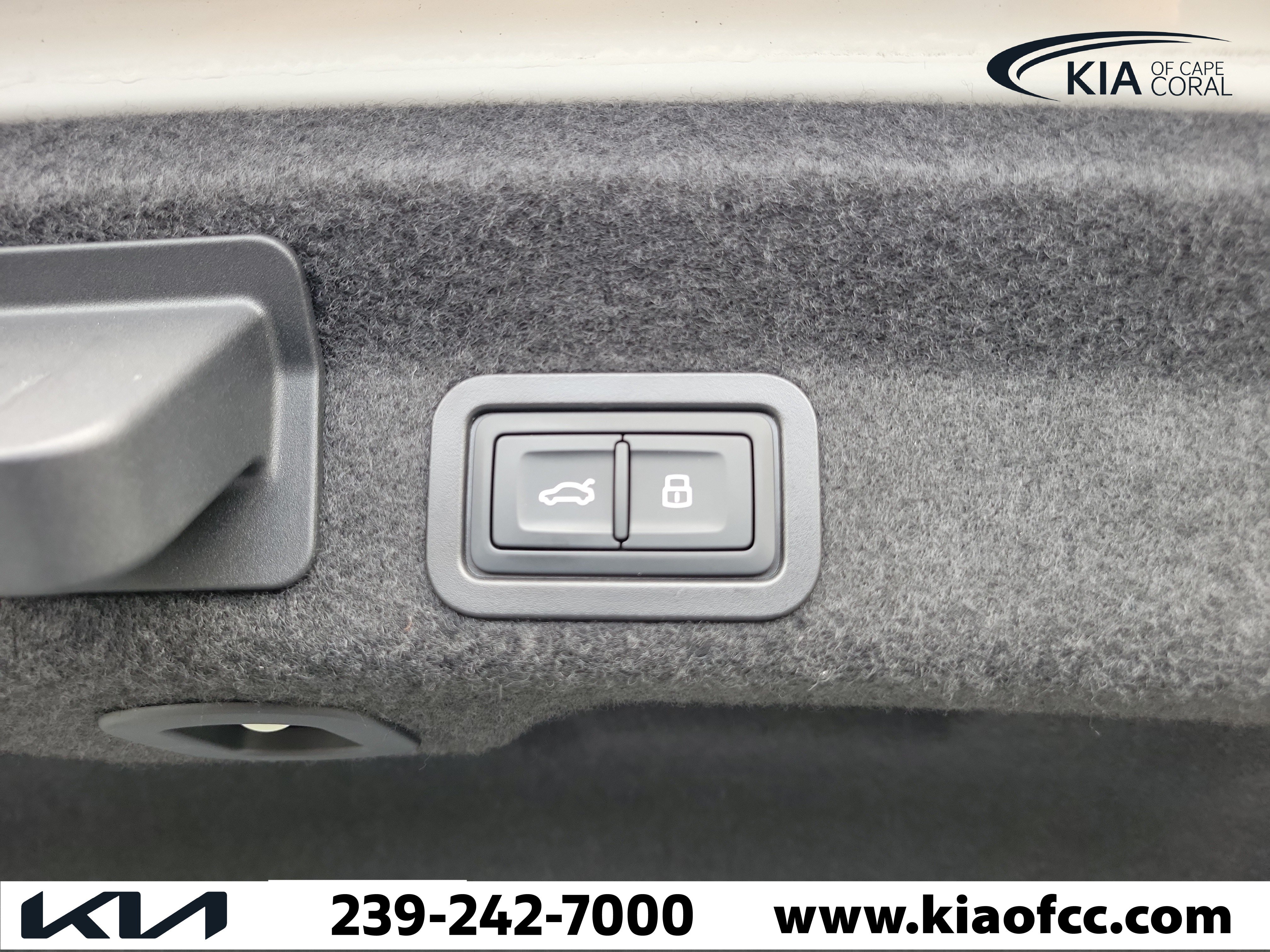 Used 2025 Audi A6 Premium Plus AWD/4WD image 12