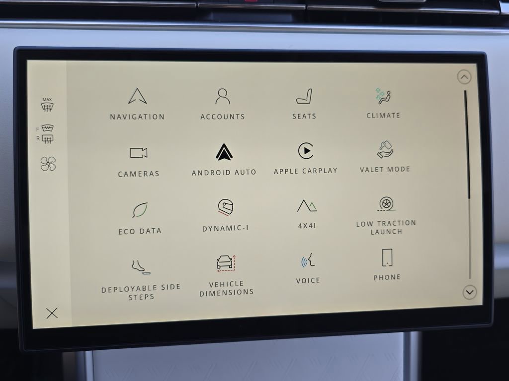 New 2025 Land Rover Range Rover SV image 21