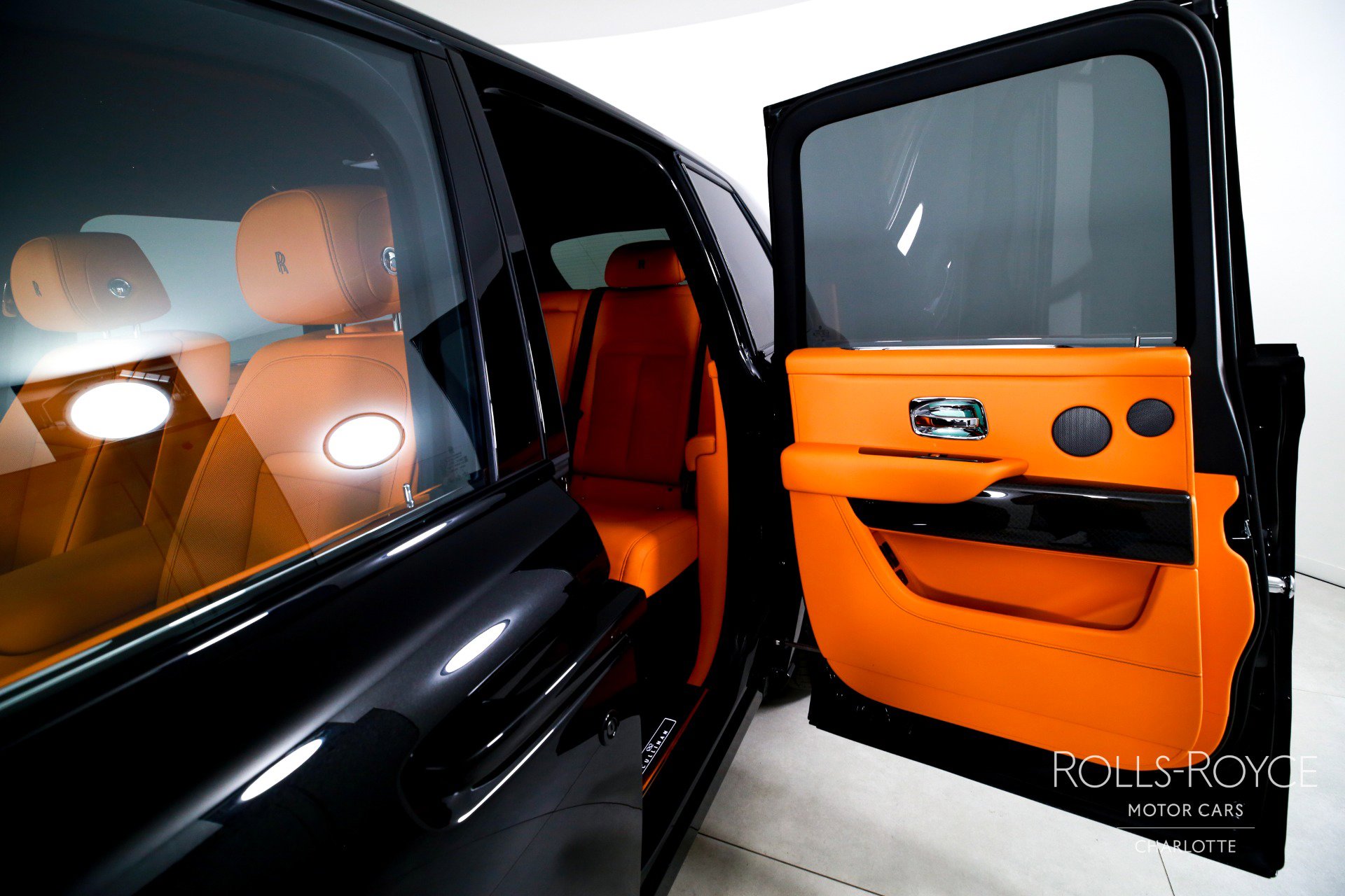New 2026 Rolls-Royce Cullinan Black Badge image 18