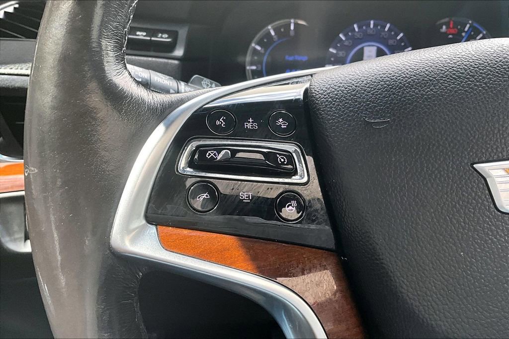 Used 2019 Cadillac Escalade Luxury image 12