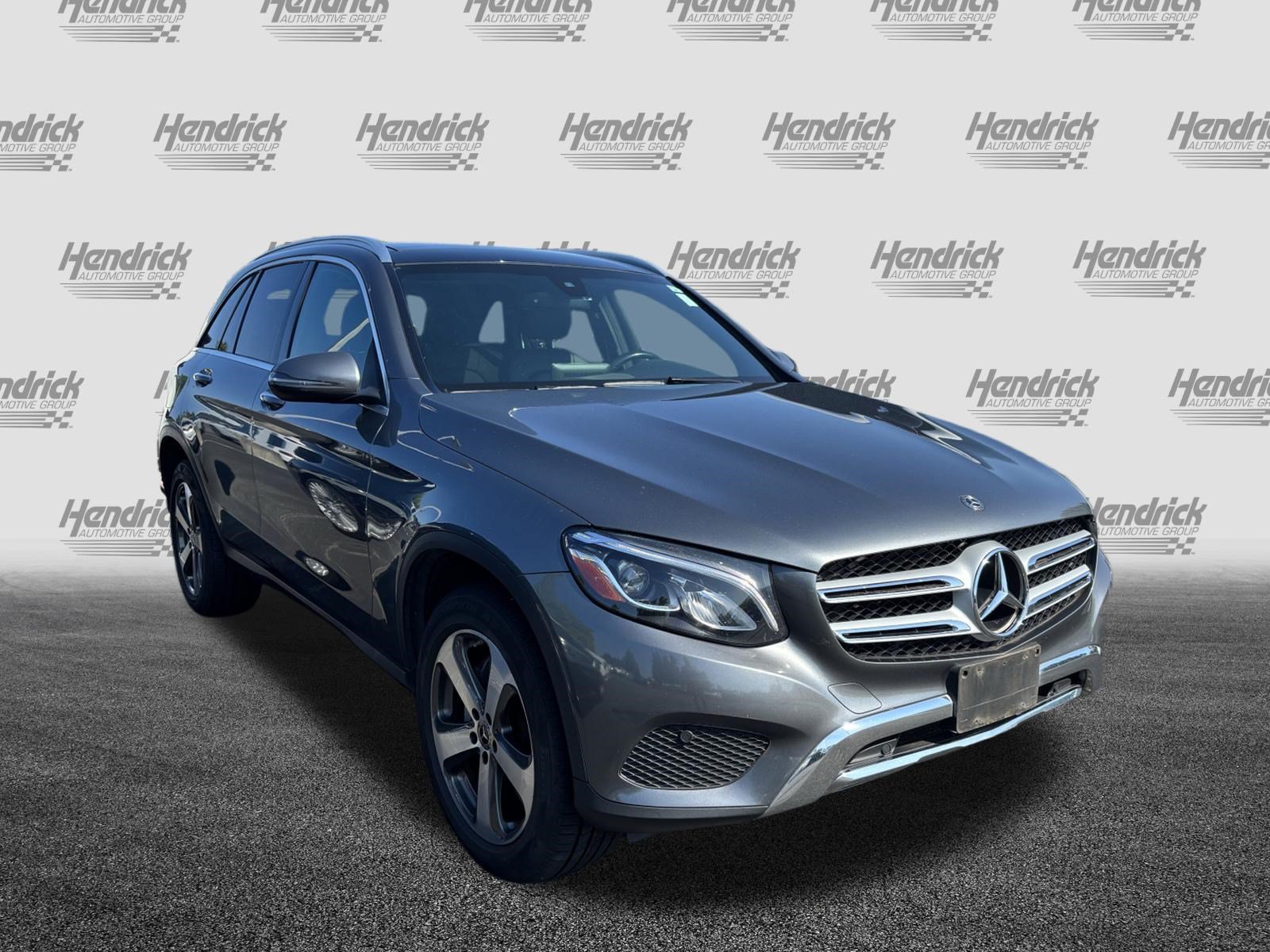 Used 2018 Mercedes-Benz GLC 300 4MATIC image 2