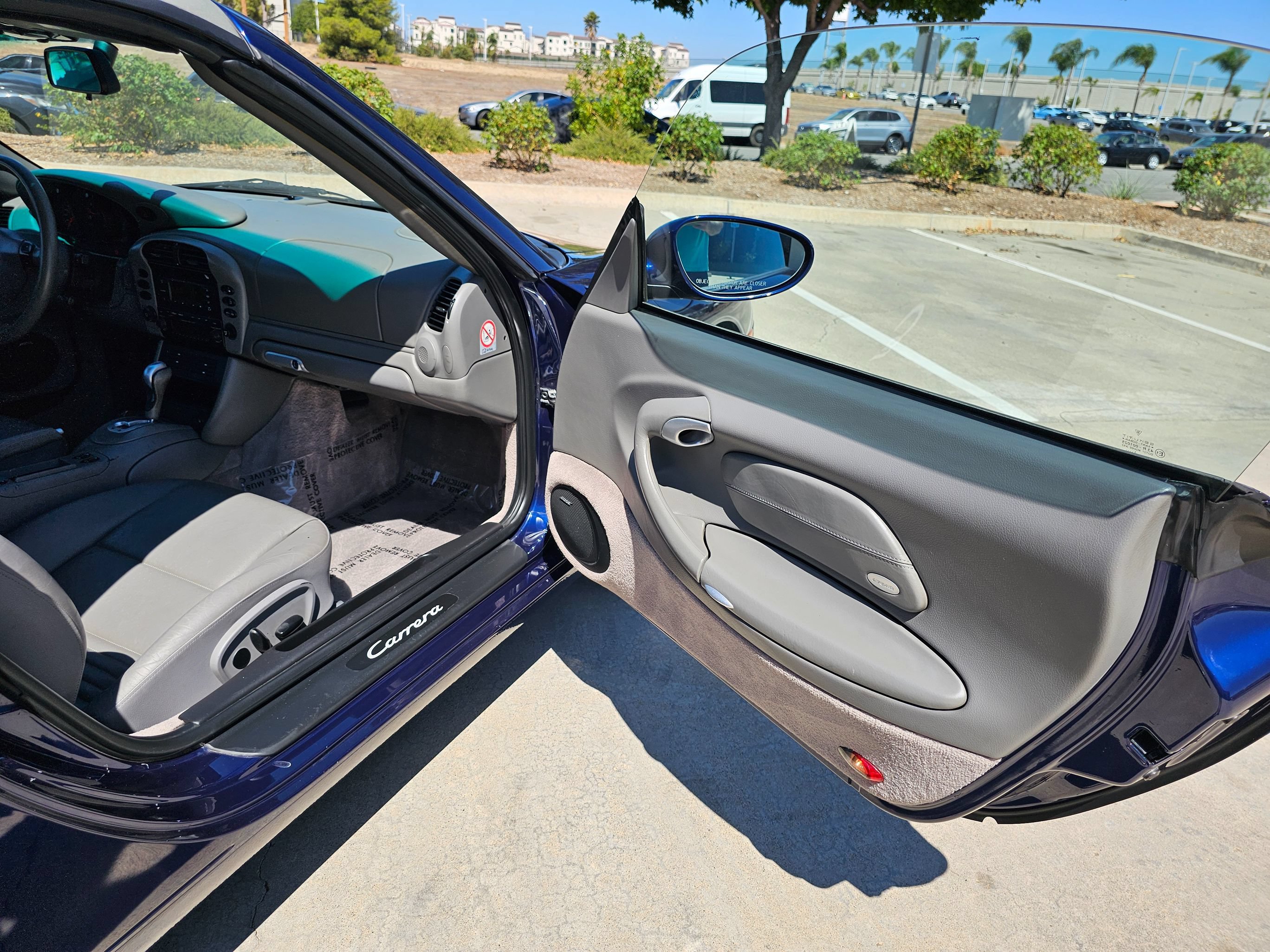 Used 2004 Porsche 911 Cabriolet image 29