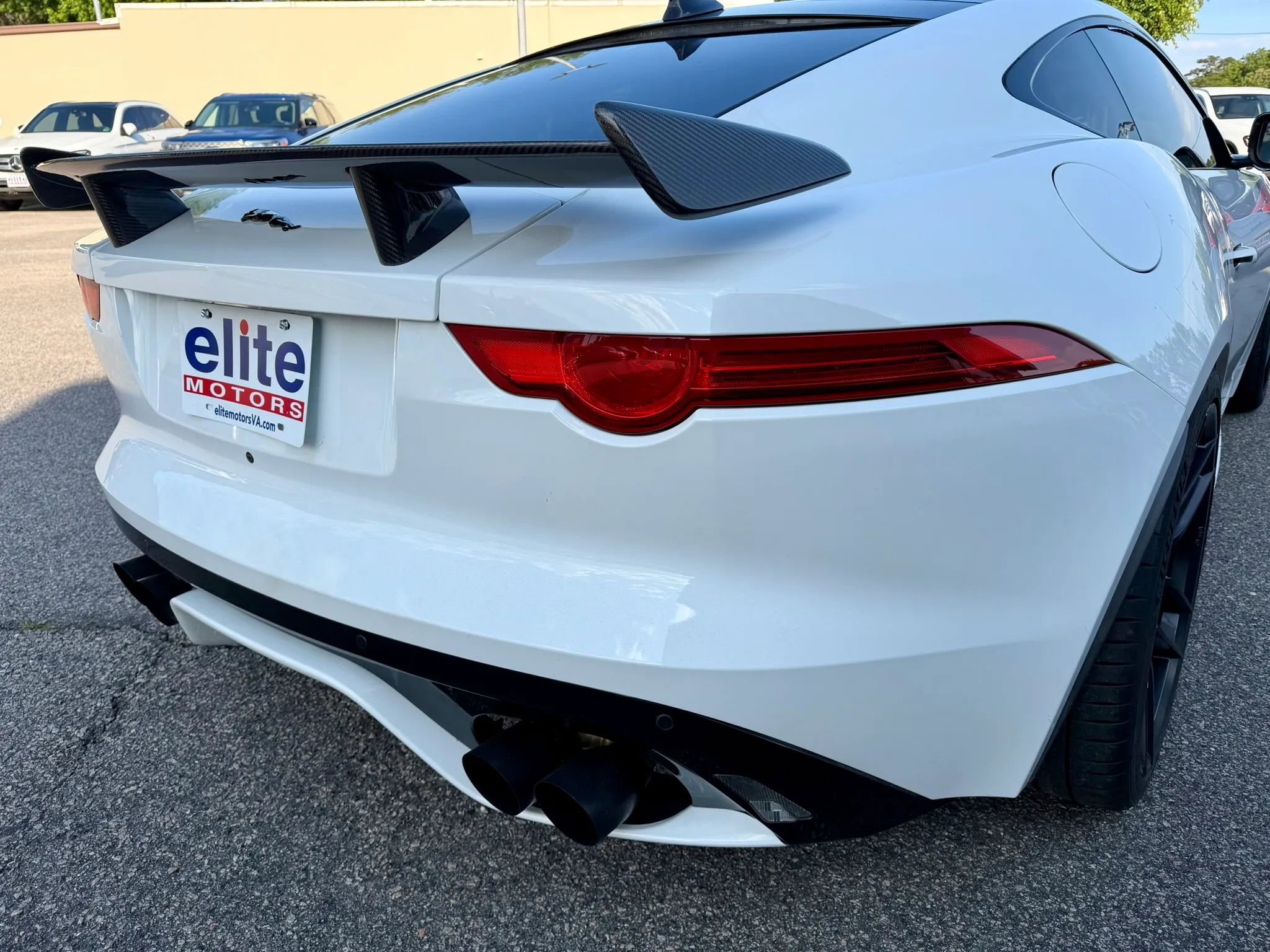 Used 2017 Jaguar F-TYPE R AWD/4WD image 16