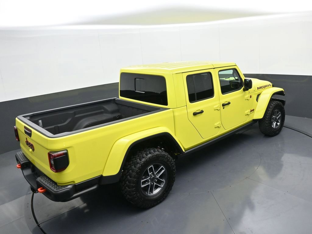 Used 2024 Jeep Gladiator Mojave AWD/4WD image 34