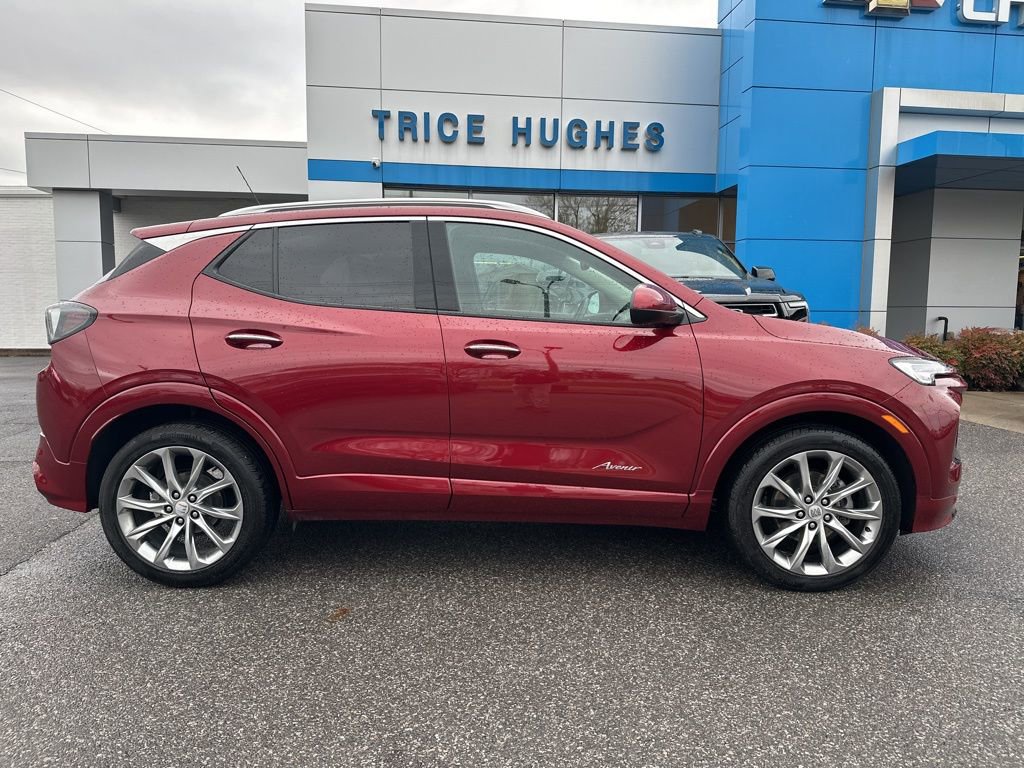 Used 2024 Buick Encore GX Avenir image 3
