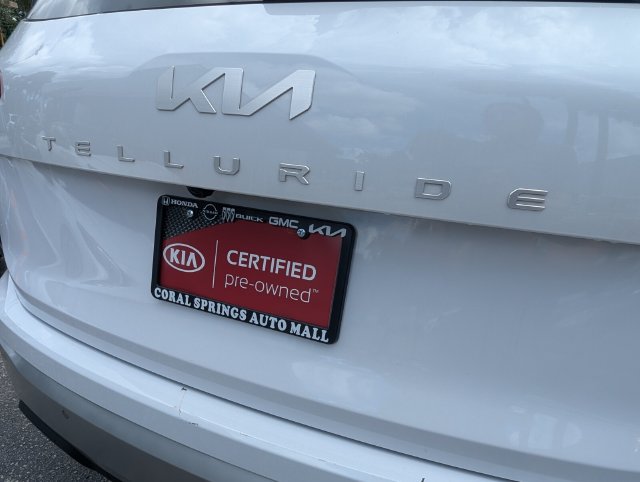 Certified 2023 Kia Telluride S w/ S Sunroof Package FWD image 9