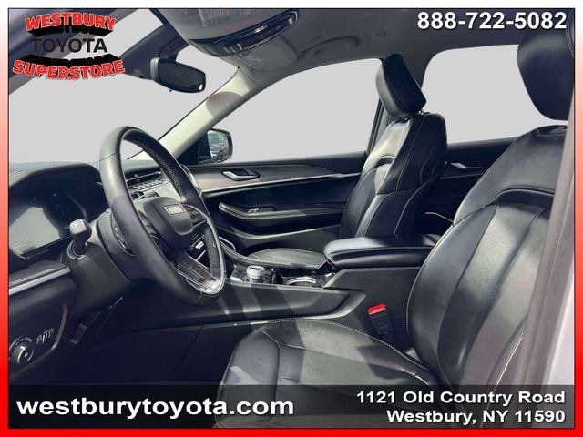 Used 2021 Jeep Grand Cherokee L Limited AWD/4WD image 17