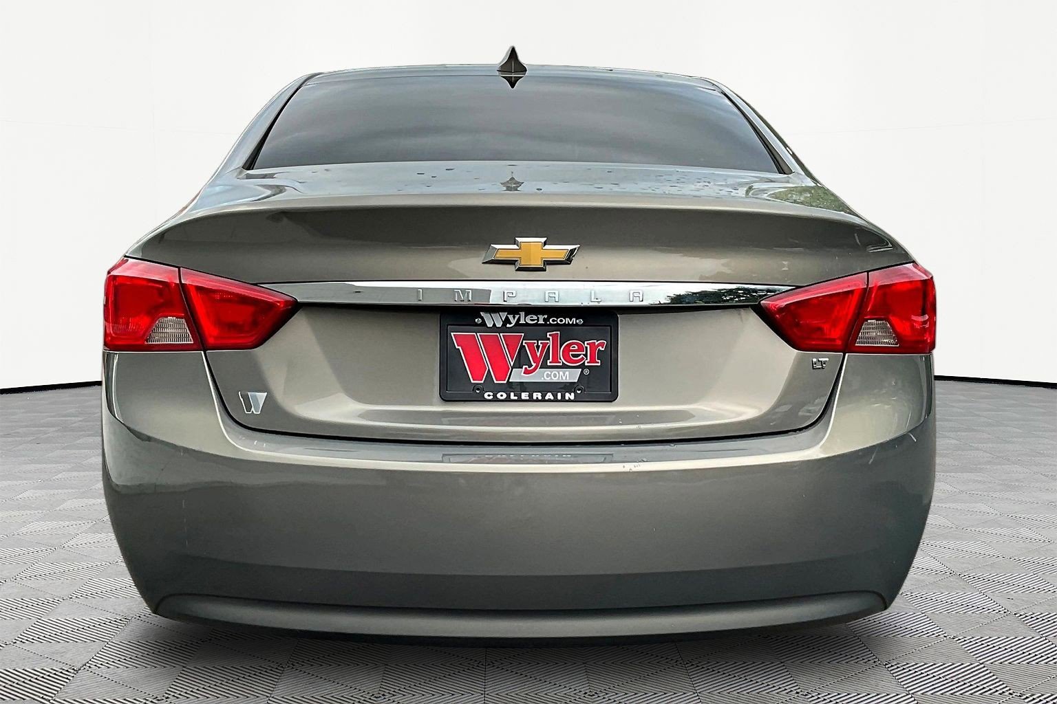 Used 2019 Chevrolet Impala LT image 5