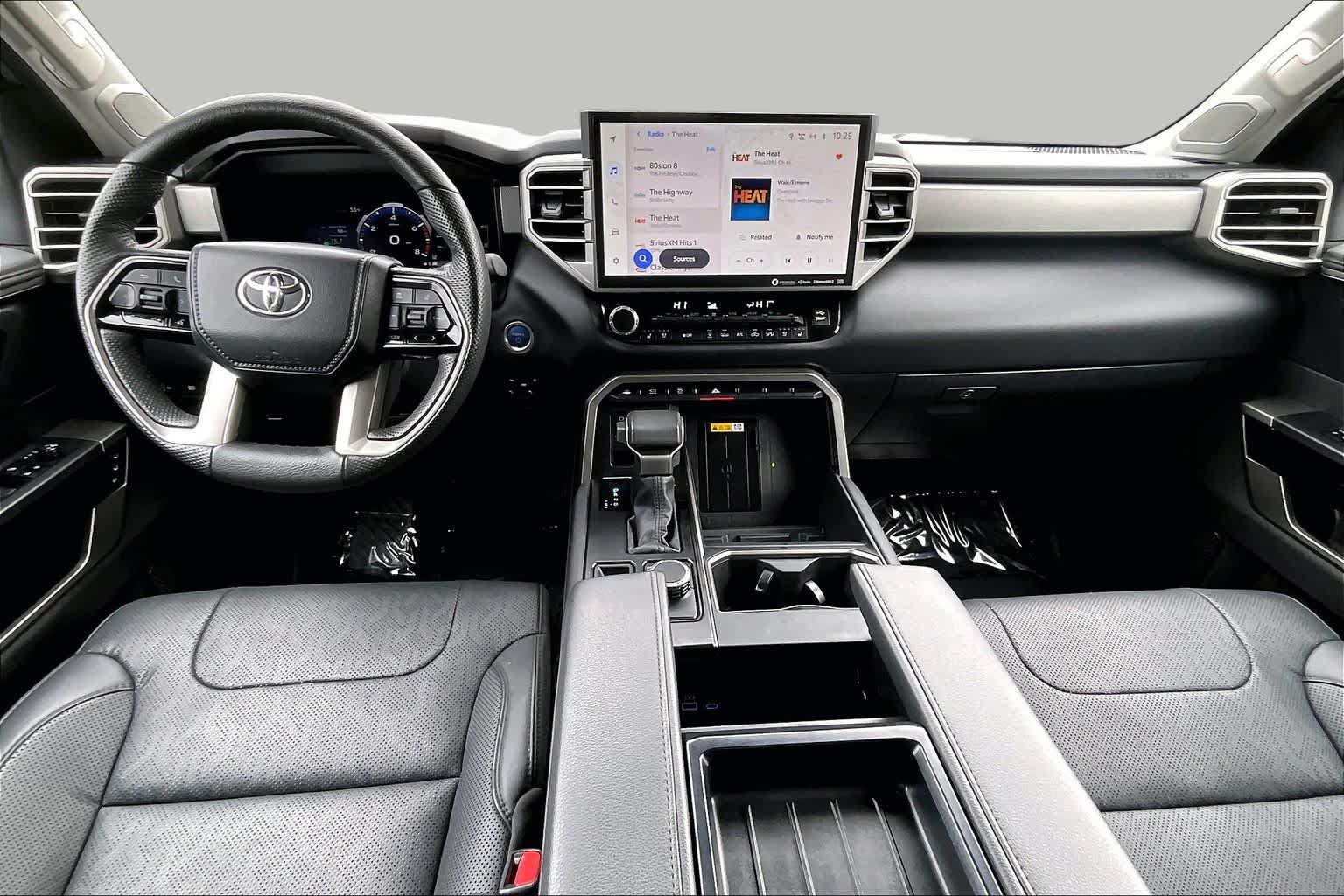 Used 2024 Toyota Tundra Limited AWD/4WD image 15