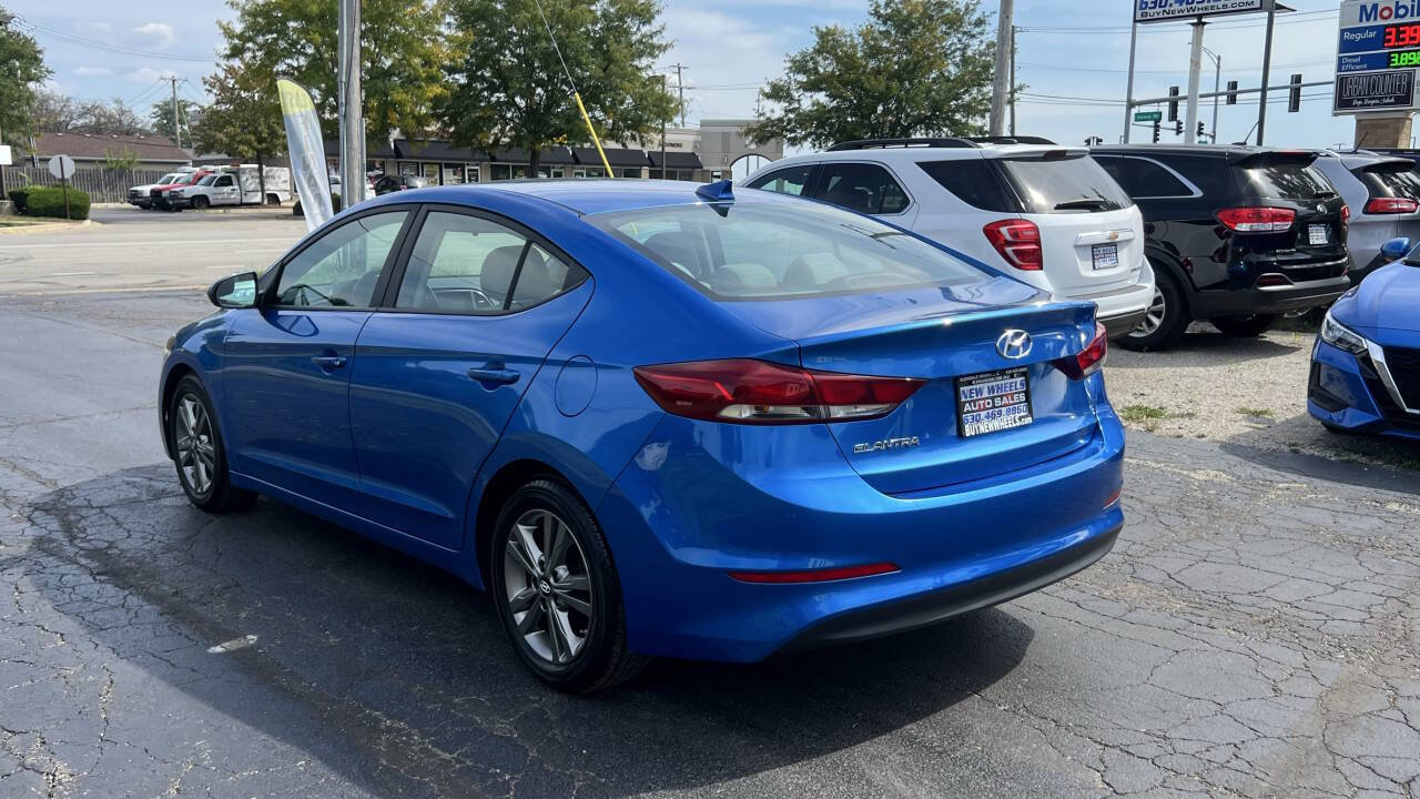 Used 2017 Hyundai Elantra SE w/ SE A/T Tech Package 03 image 3