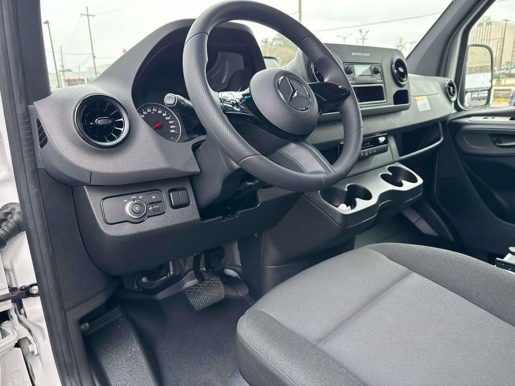 New 2026 Mercedes-Benz Sprinter 2500 image 9