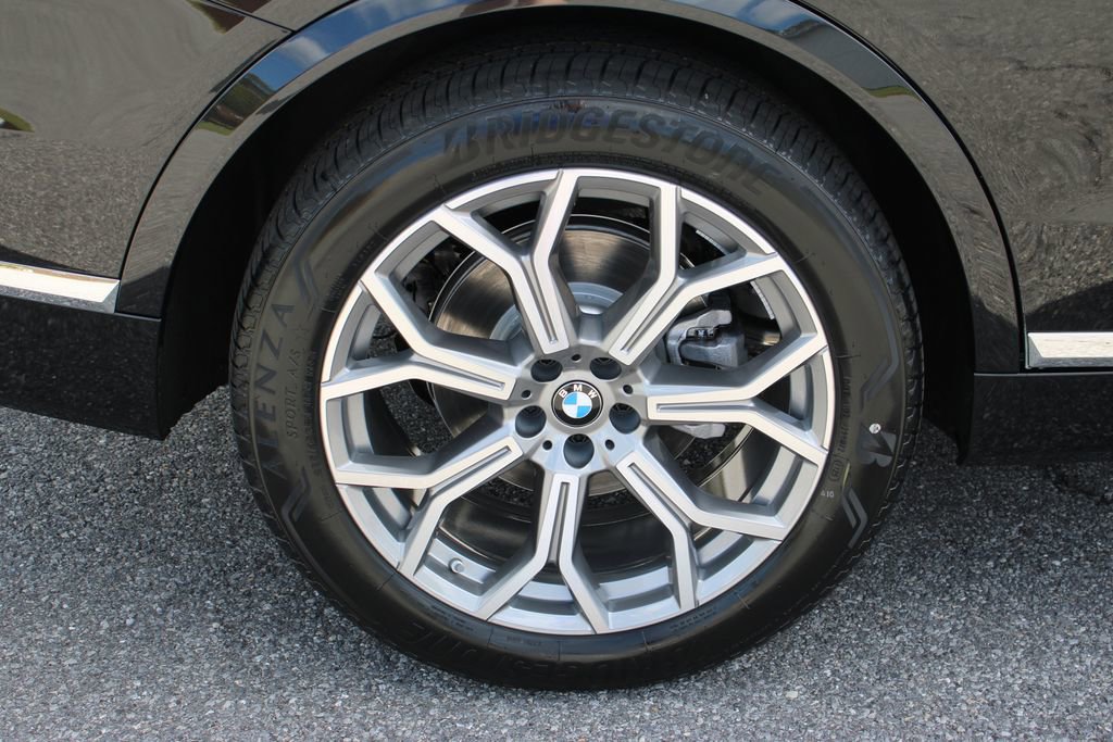 New 2026 BMW X7 xDrive40i w/ Executive Package image 39