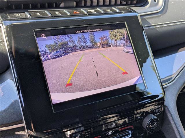 Used 2022 Jeep Grand Cherokee L Laredo image 13