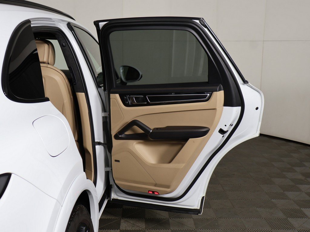 Used 2022 Porsche Cayenne GTS image 25