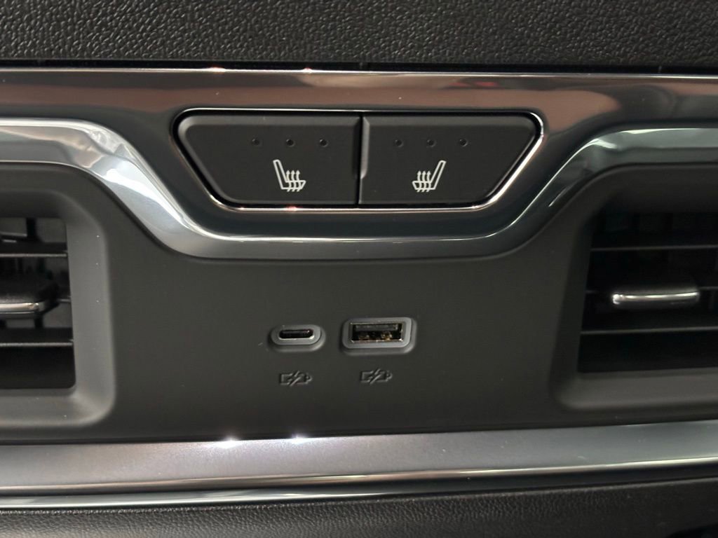 New 2026 GMC Sierra 1500 Denali Ultimate image 13
