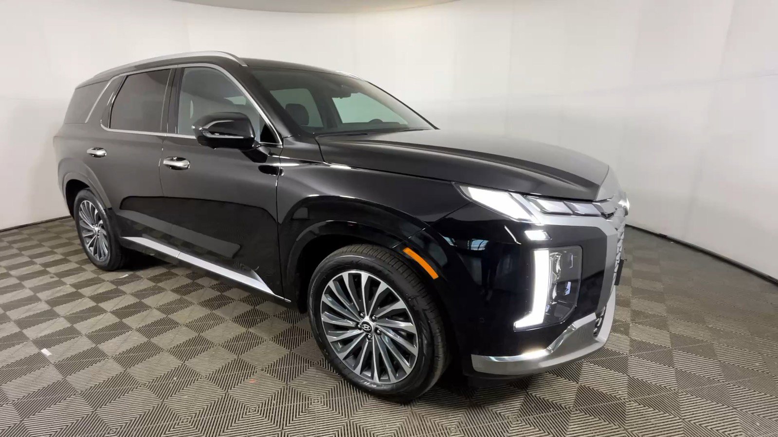 Used 2025 Hyundai Palisade Calligraphy