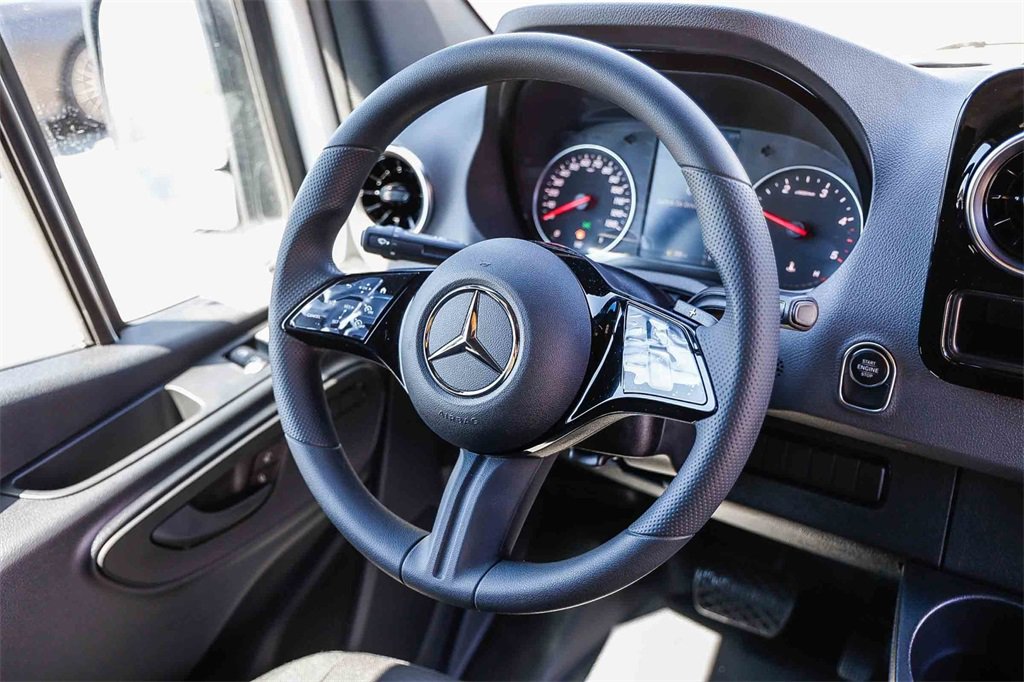 New 2025 Mercedes-Benz Sprinter 2500 image 13