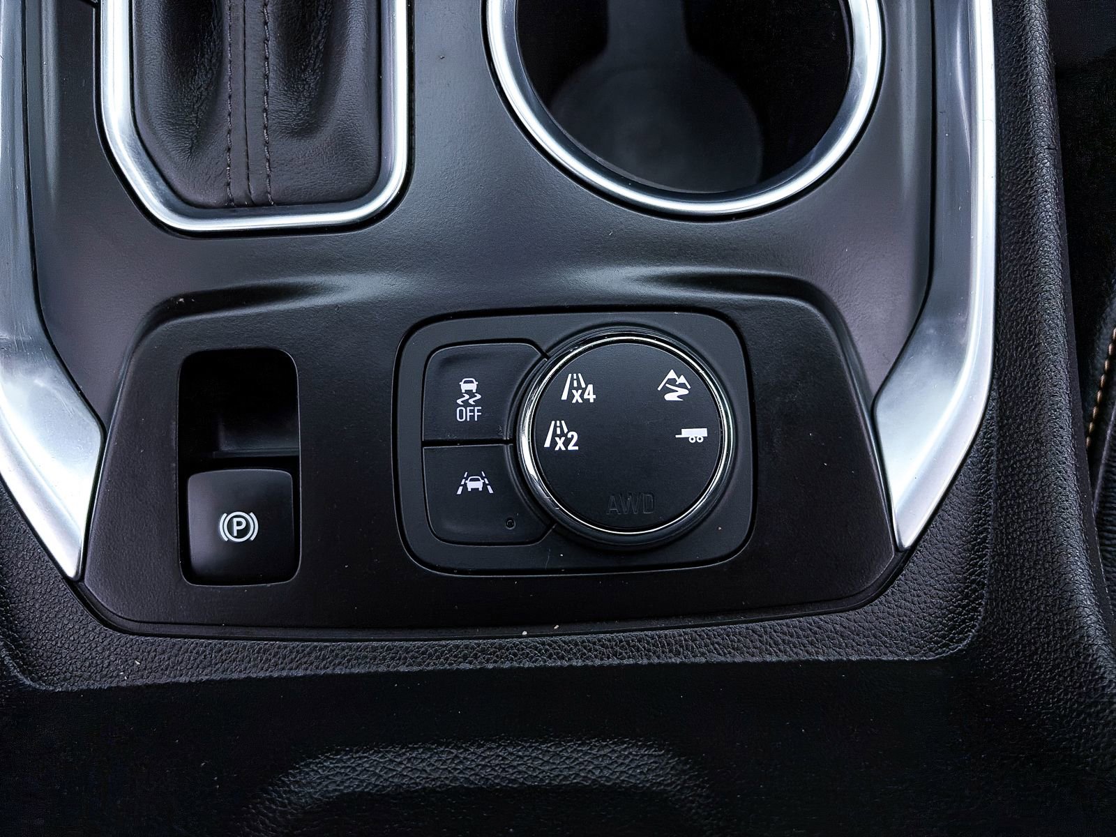 Used 2020 Chevrolet Traverse RS AWD/4WD image 28