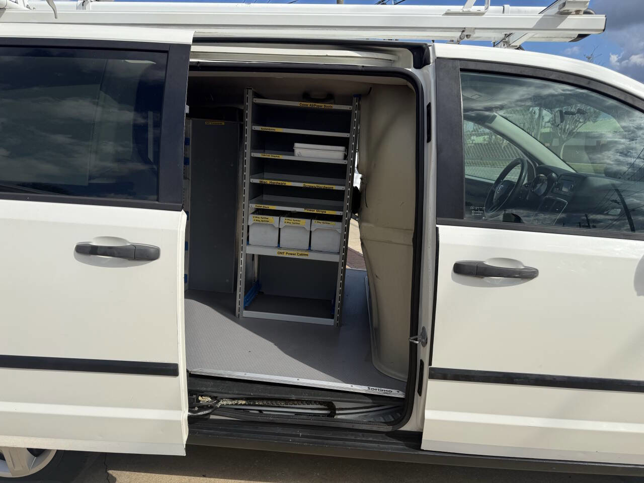 Used 2013 RAM C/V Tradesman image 23