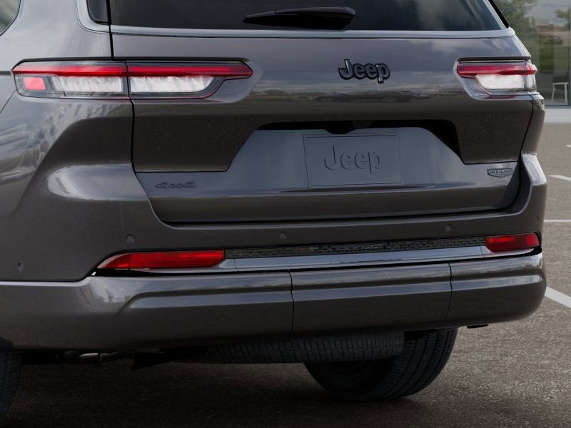 New 2026 Jeep Grand Cherokee L Summit image 13