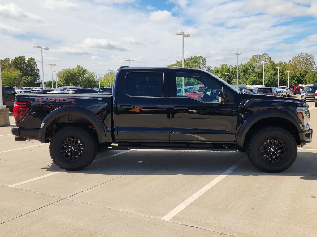 Used 2026 Ford F150 Raptor AWD/4WD image 4