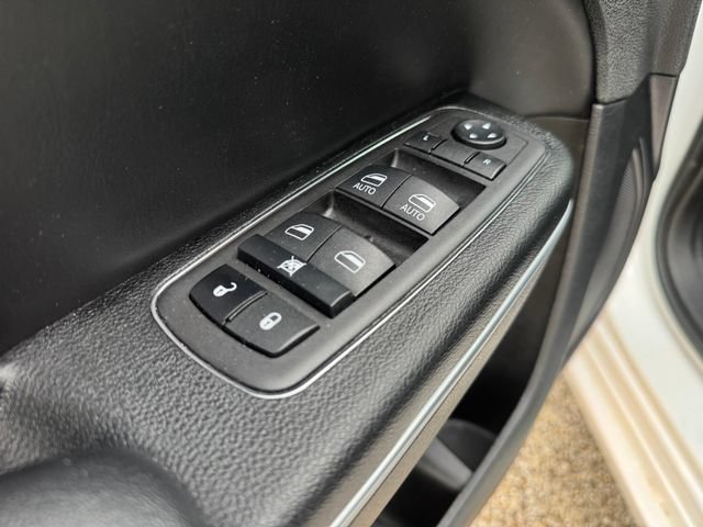 Used 2023 Chrysler 300 S RWD image 23