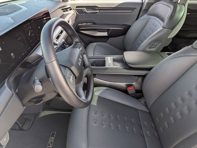 Used 2025 Kia EV9 Wind image 22