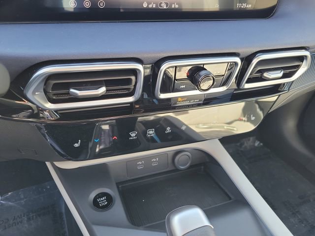 New 2026 Nissan Sentra SL w/ Floor Mat Package image 17