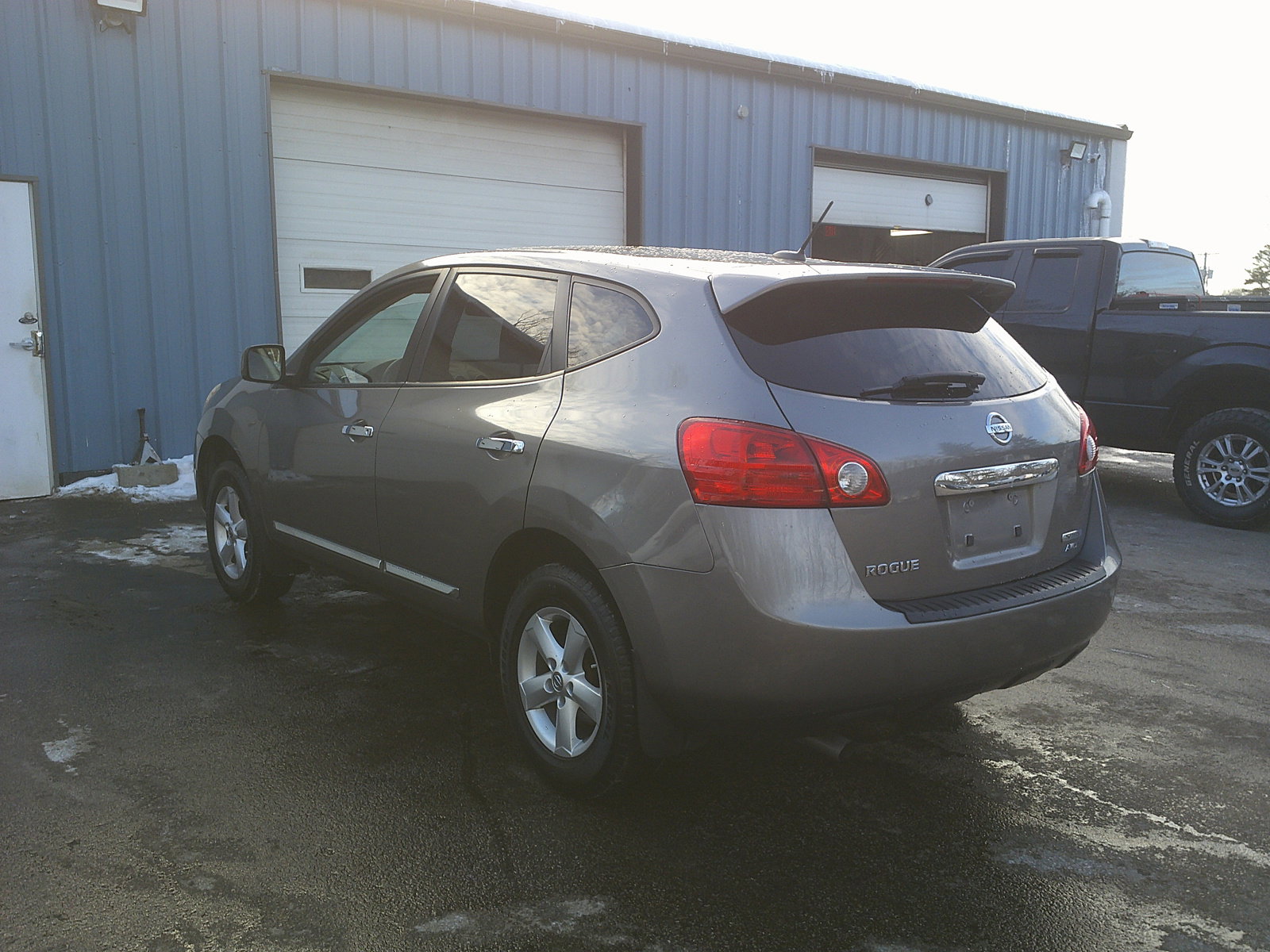 Used 2013 Nissan Rogue S w/ Special Edition Pkg image 6