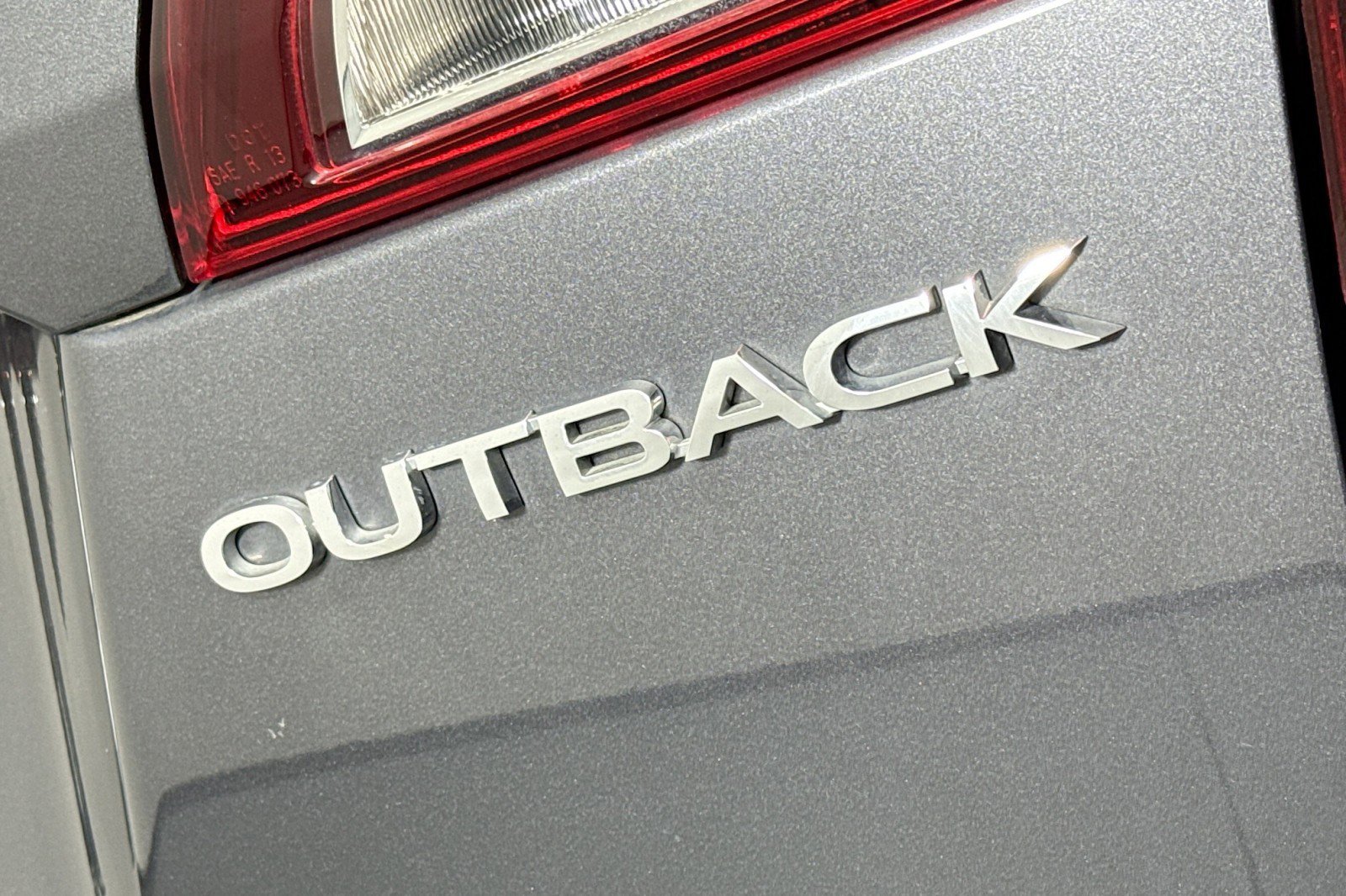 Used 2019 Subaru Outback 2.5i Limited w/ Popular Package #2 image 8