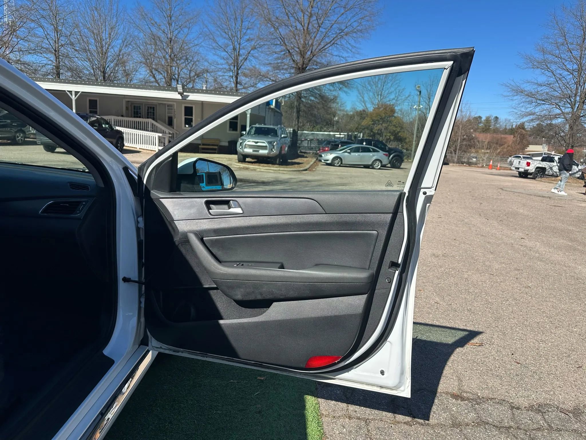 Used 2017 Hyundai Sonata Sport w/ Value Edition Package 02 image 19