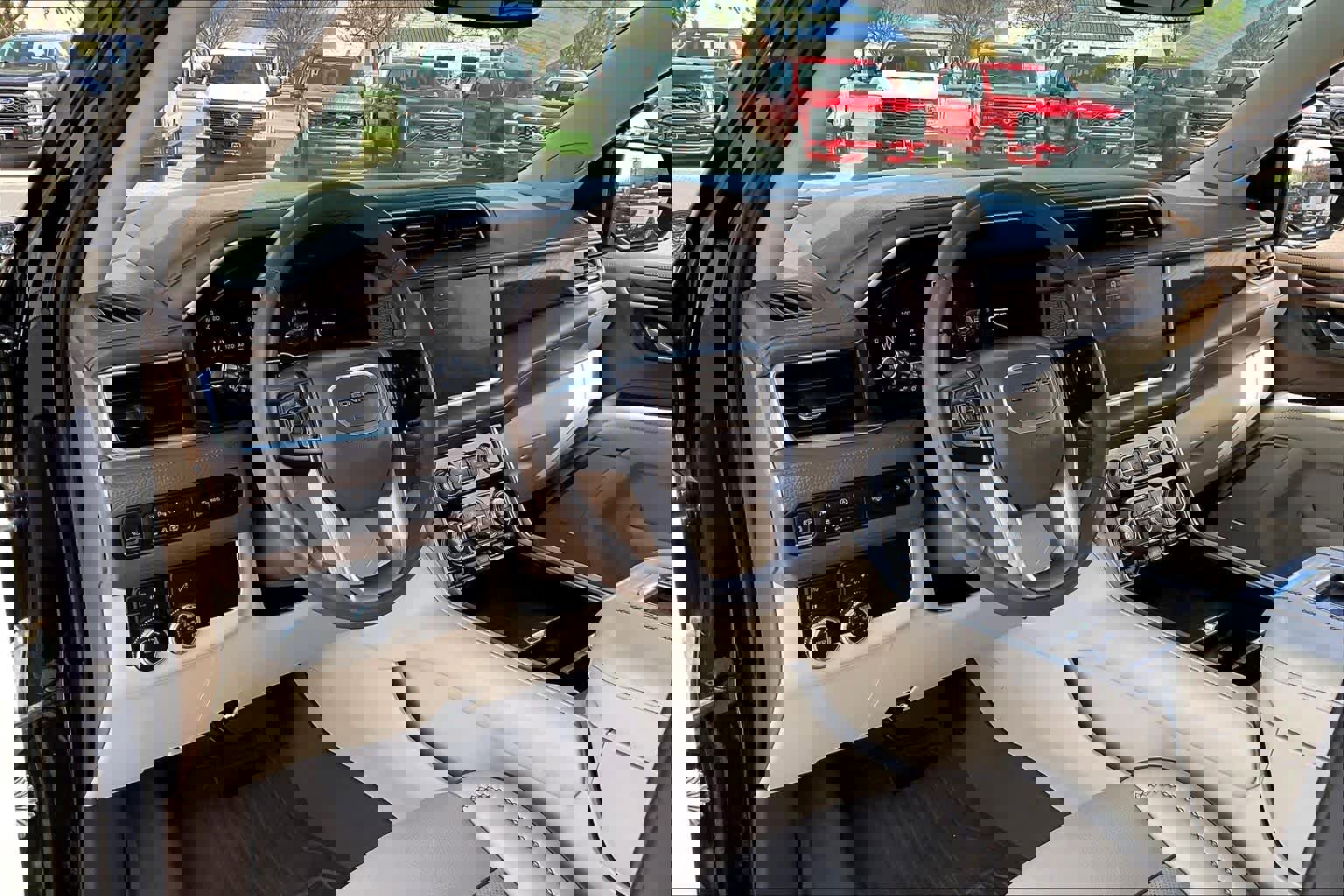 Used 2023 GMC Yukon XL Denali image 18