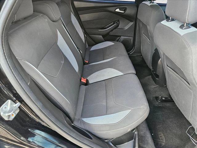 Used 2017 Ford Focus ST image 18