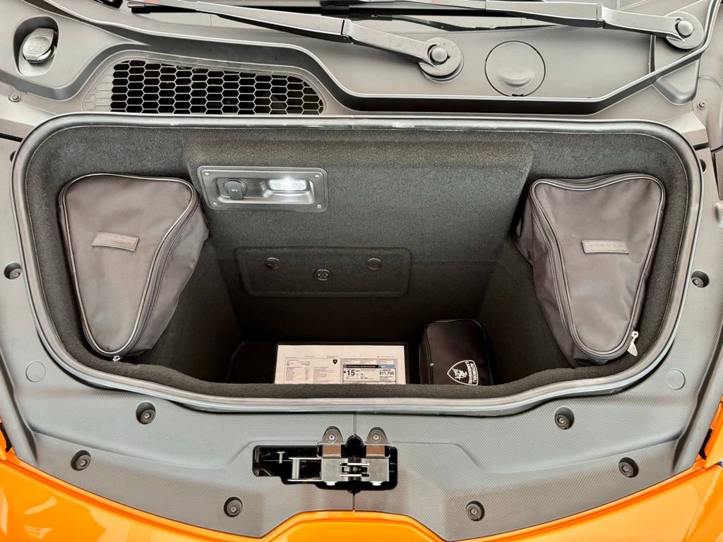 Used 2024 Lamborghini Huracan Sterrato image 23