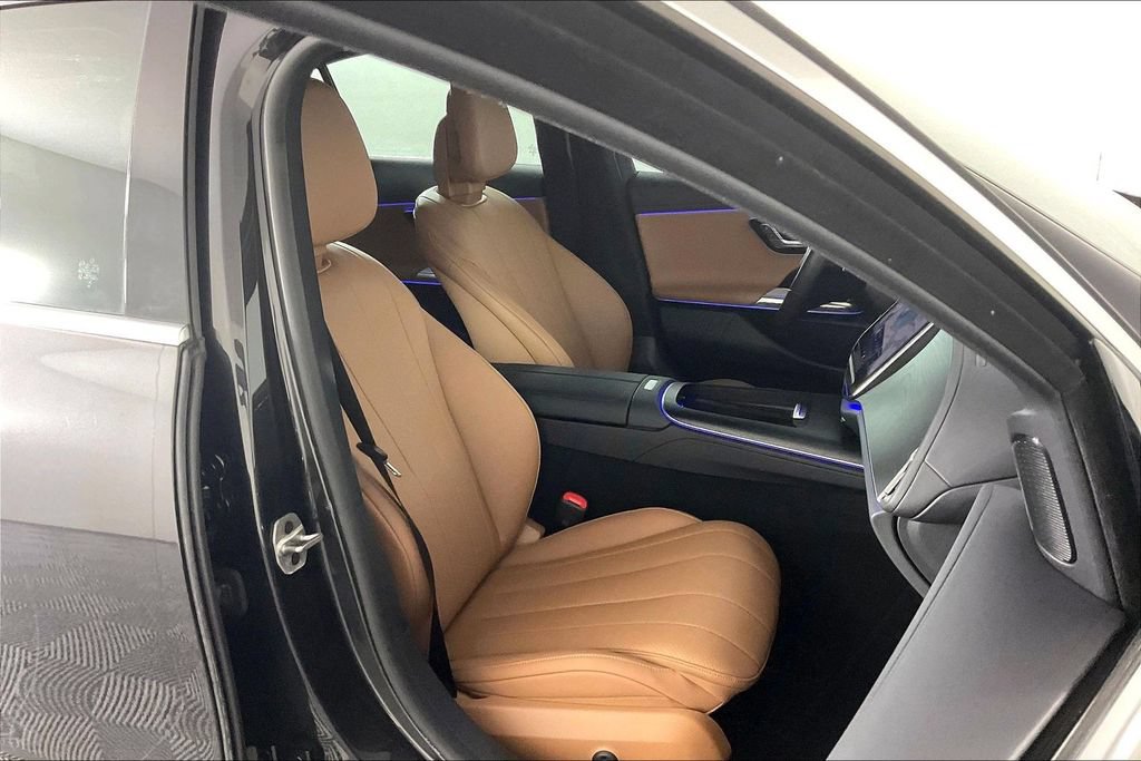 Certified 2025 Mercedes-Benz E 350 4MATIC Sedan w/ Winter Package image 7