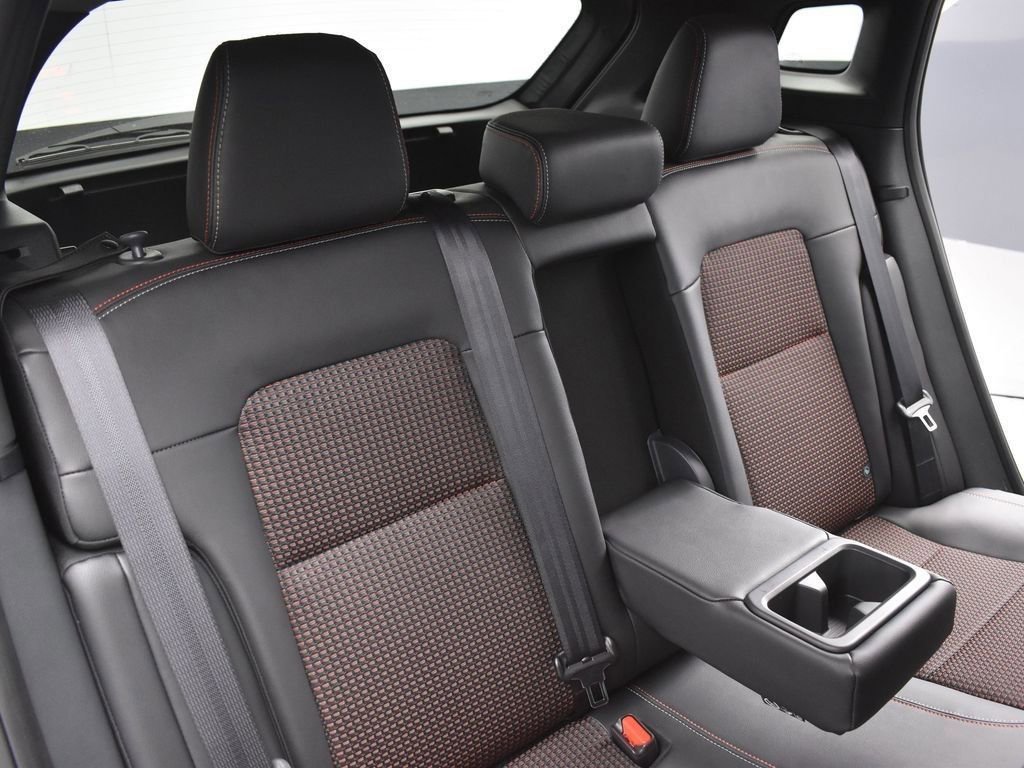 New 2026 Nissan Kicks SR w/ Cold Weather Package image 22