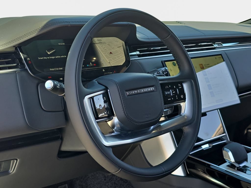New 2026 Land Rover Range Rover Long Wheelbase SE AWD/4WD image 18