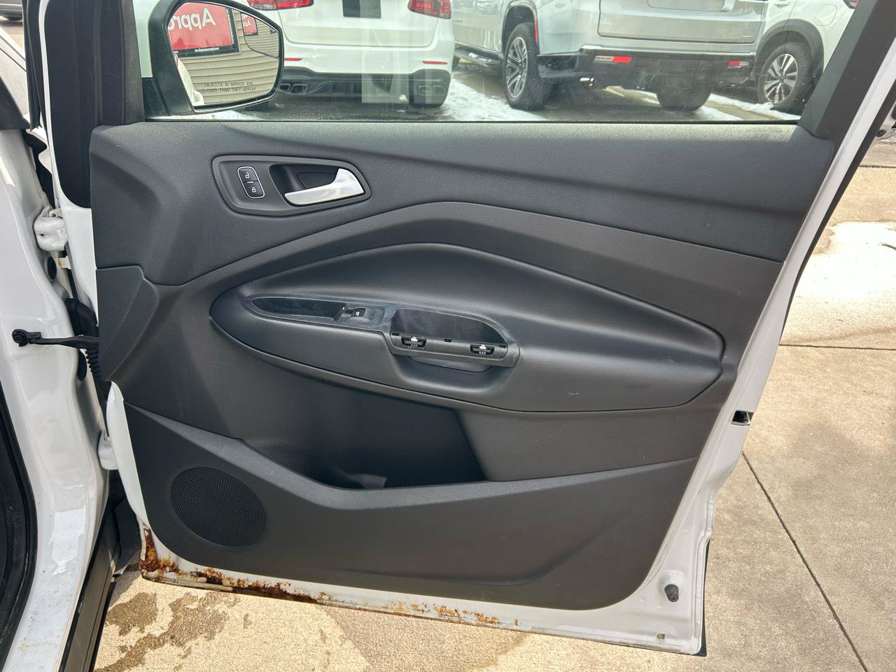 Used 2017 Ford Escape SE AWD/4WD image 16