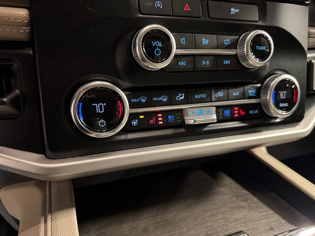 Used 2024 Ford Expedition Max Limited image 30