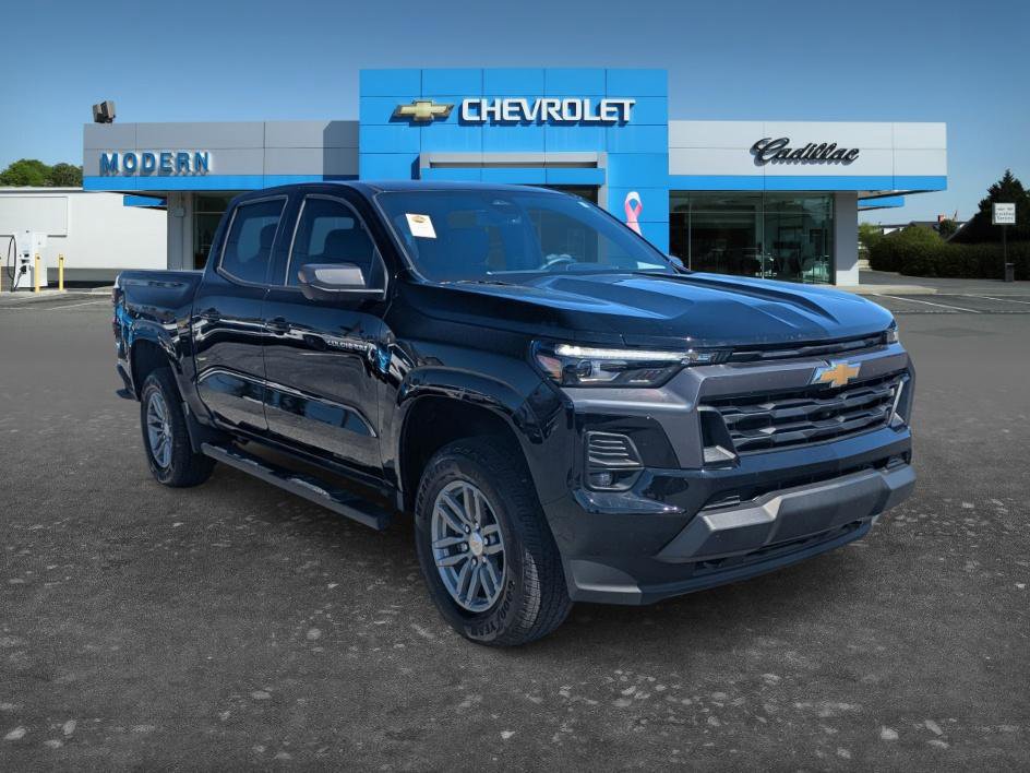Used 2026 Chevrolet Colorado LT w/ LT Convenience Package image 3