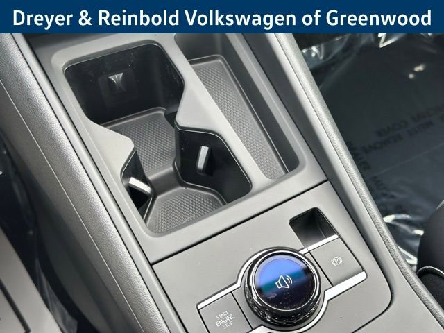 New 2026 Volkswagen Tiguan SE image 18