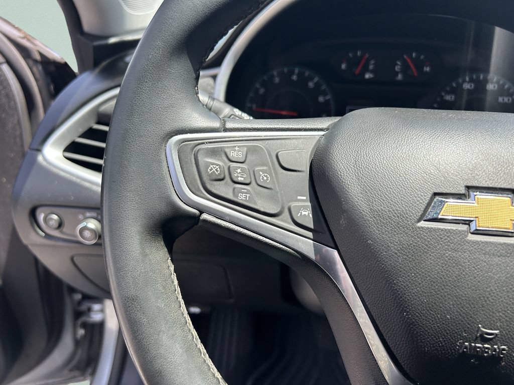 Used 2023 Chevrolet Malibu RS FWD image 28