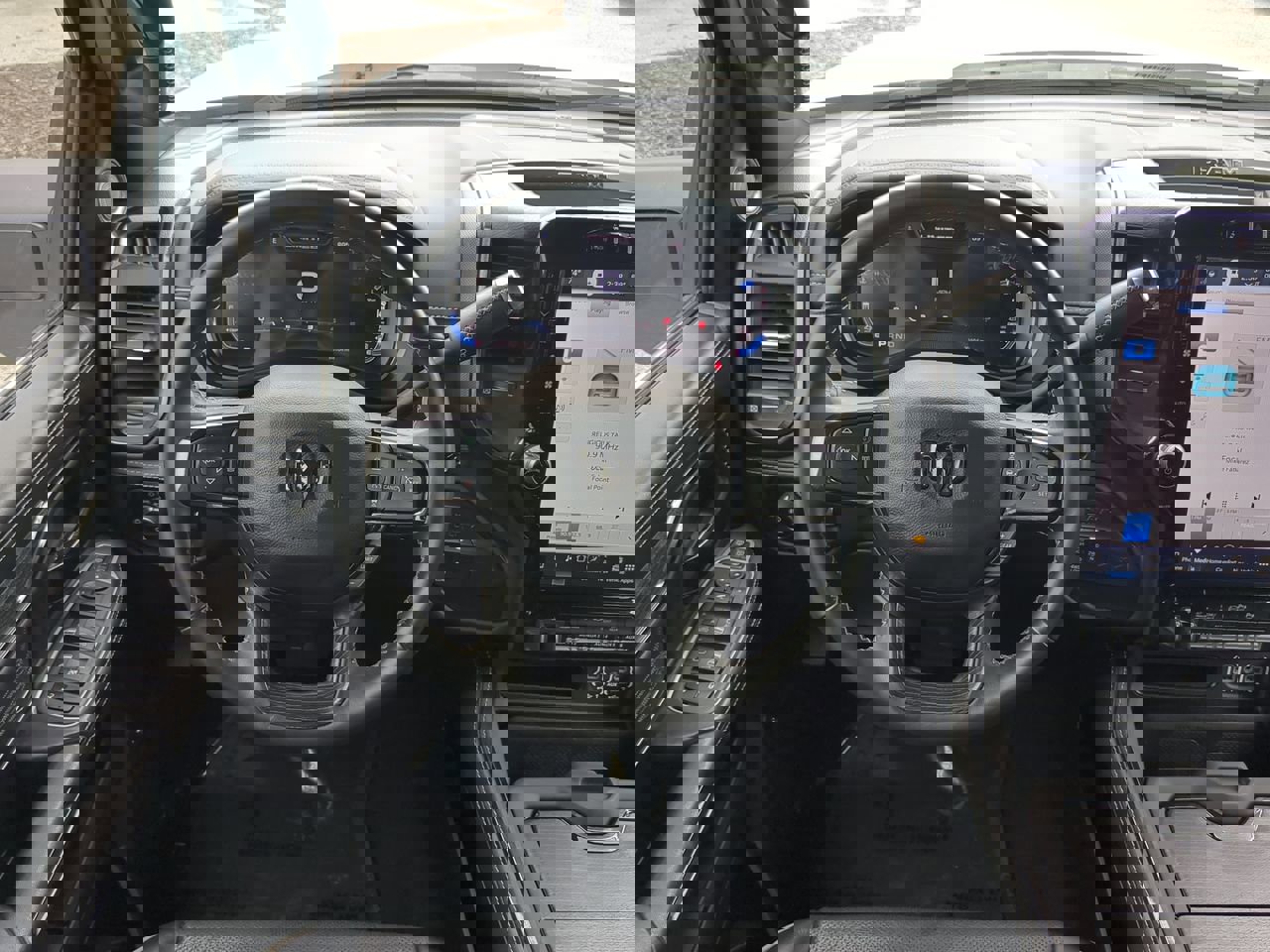 Used 2024 RAM 3500 Limited image 16