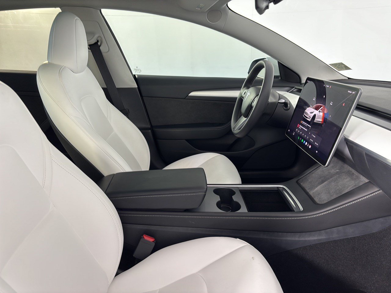 Used 2023 Tesla Model 3 Standard Range RWD image 29