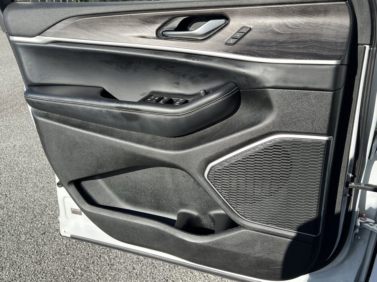 Used 2021 Jeep Grand Cherokee L Limited image 21